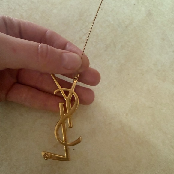 YSL GOLD BROOCH - Picture 3 of 6